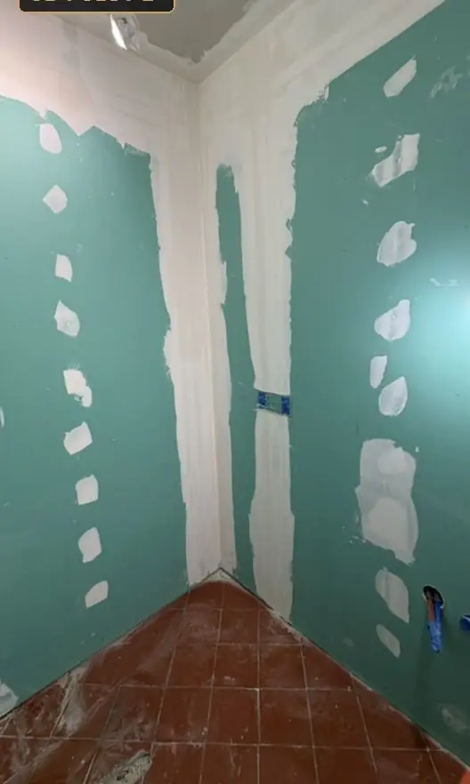 Salle de bain avant travaux à Montpellier